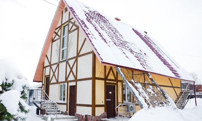 Glazov Casa | Гостевой дом Кристалл