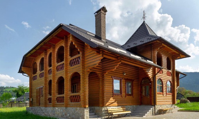 Verkhovyna Cabina | Гостинний двір КАРПАТІЯ, Верховина
