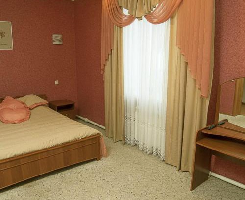 Podilskyj Hotel | Готельний комплекс Самікс