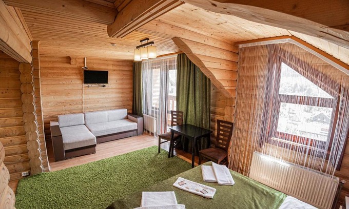 Polyanytsya Hotel | Готель Чарда