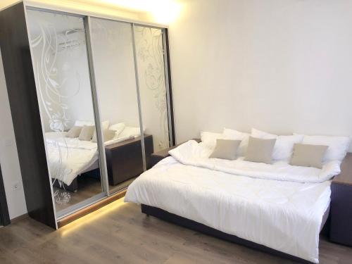 Svyatoshyns'kyi District Apartamento | ЖД Вокзал пр Победы 67-В метро Нивки Парк Шулявка