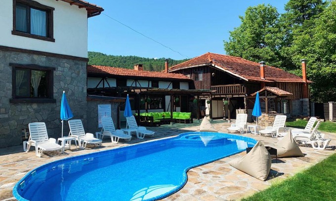 Apriltsi Casa | Карамановите къщи
