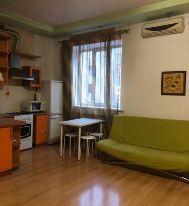 Petrovskoye Apartamento | Квартира-студия на Котляра