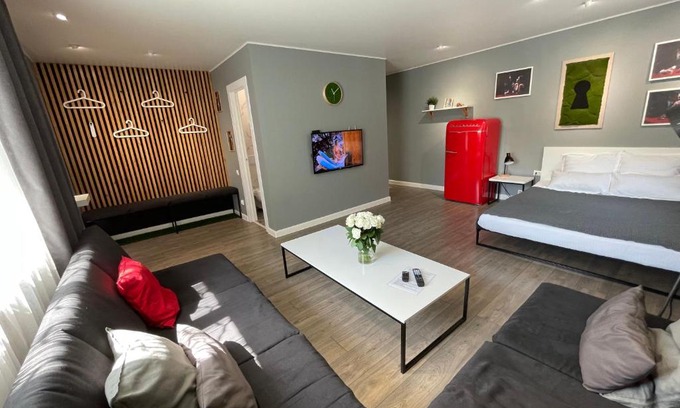 Petropavlovsk Apartamento | Квартира-студия с отдельным входом с гостиничным сервисом, с белым постельным
