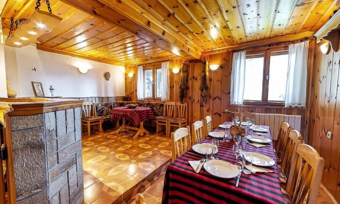 Momchilovtsi Casa | Къща за гости Каневи
