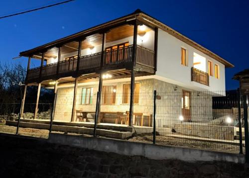 Elena Casa | Къща за гости Кършеви