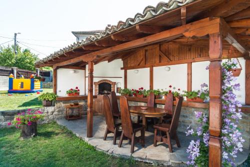 Elena Casa | Къща за гости Роден край
