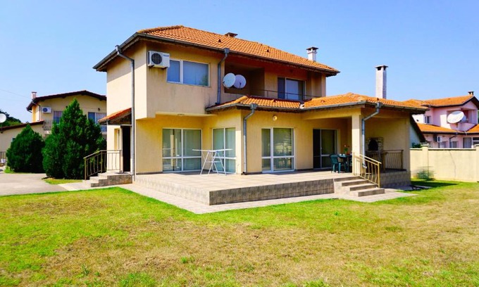 Balchik Casa | Къща за гости Тара - Villa Tara