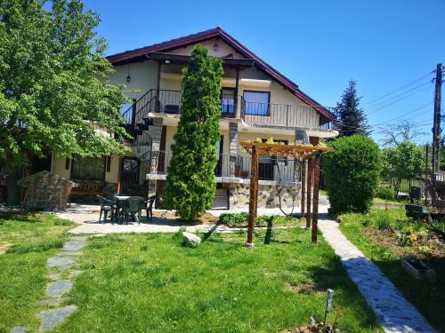 Byala Casa | Къща Зорница
