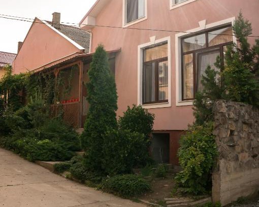 Uzhhorod Casa | Кімнати в центрі
