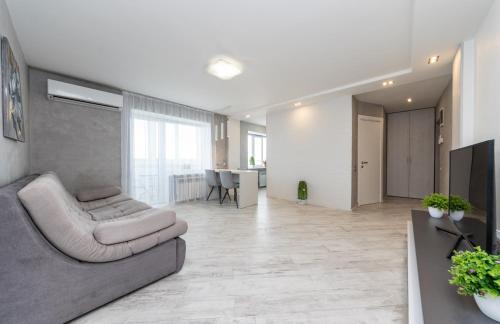 Podil Apartamento | Поліл, Набережно-Хрещатицька 11