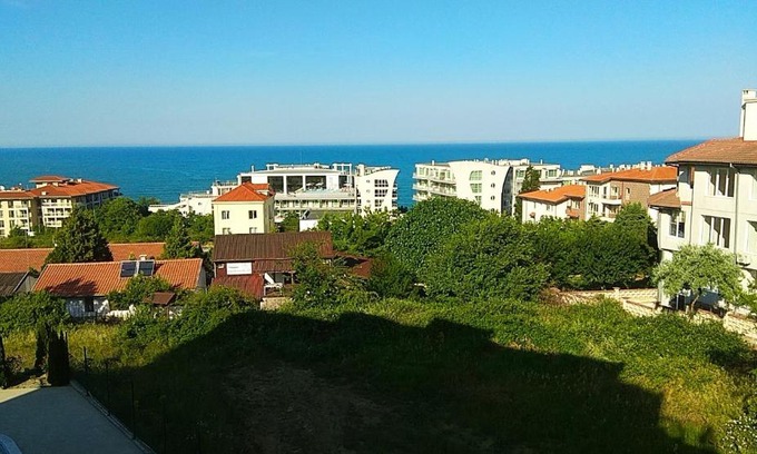 Byala Apartamento | Прекрасный апартамент с видом на море и бассейном