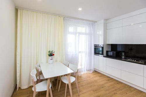 Lviv Apartamento | Під Голоском 8