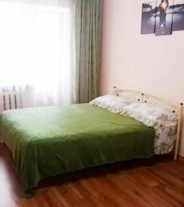 Obolons'kyi District Apartamento | Своя аккуратная,очень теплая квартира на пл Шевченко-Shevchenko square