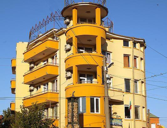 Ravda Hotel | Семеен хотел Бостън
