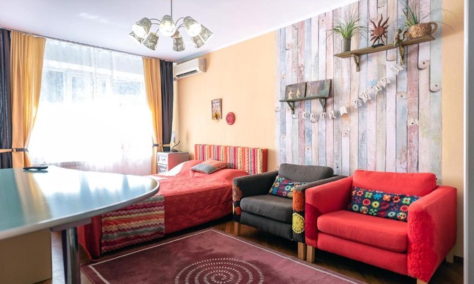 Sochi City Centre Apartamento | Семейное гнездо с «приветом»