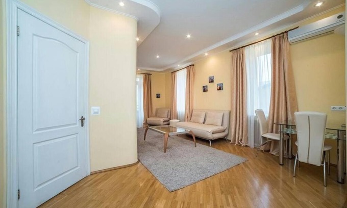 Verkhnie Misto Apartamento | Сонячні апартаменти на Хрещатику