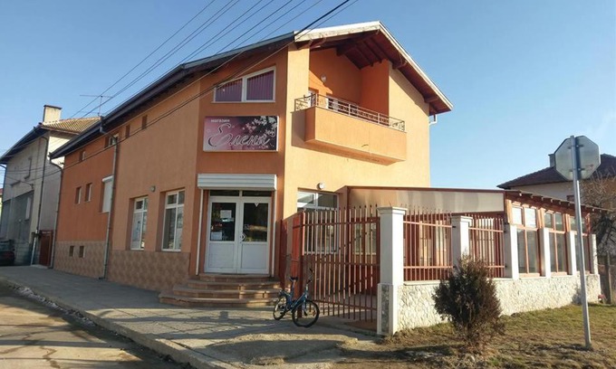 Shiroki Dol Casa | Стаи за гости Елени