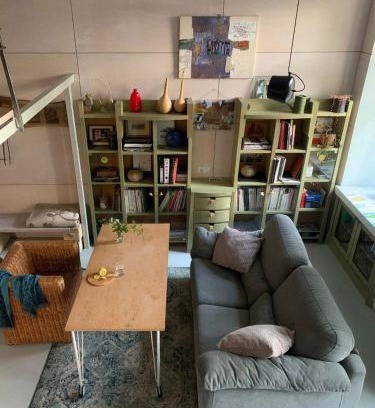 Mykolaiv Apartamento | Студія з внутрішнім півповерхом.