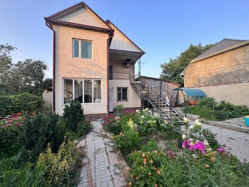 Lebedinovka Apartamento | Уютный Дом в 2 эт