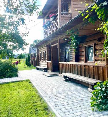 Verkhovyna Casa | «У полоні гір»