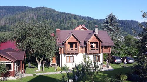 Mykulychyn Hotel | У Тарнавских