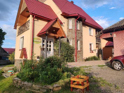 Podobovets Casa | "У Яслигана"