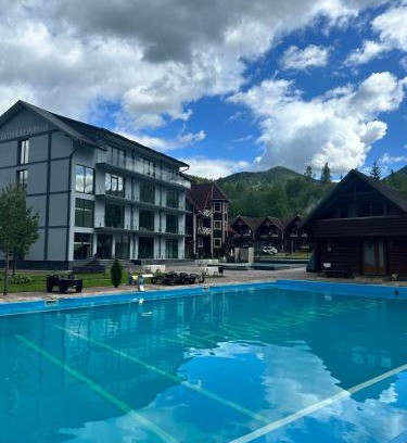 Tatariv Hotel | Хатинка у Румуна