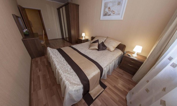 Ufa Apartamento | Хоум Отель на Мингажева, 102