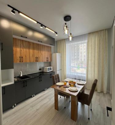 Nur-Sultan Apartamento | Центр, рядом Хан Шатыр, кардиология, центр материнства и детства, центр нейрохирургии, левый берег