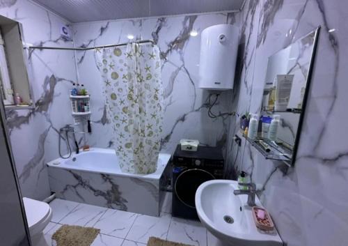 Sverdlov District Apartamento | Частный дом в Бишкеке