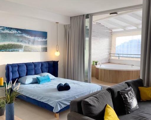 Nahariya Apartamento | Шикарная студия с Джакуззи