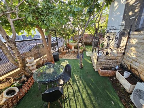 Artists Colony Chalet De Esquí | בקתה אברהם