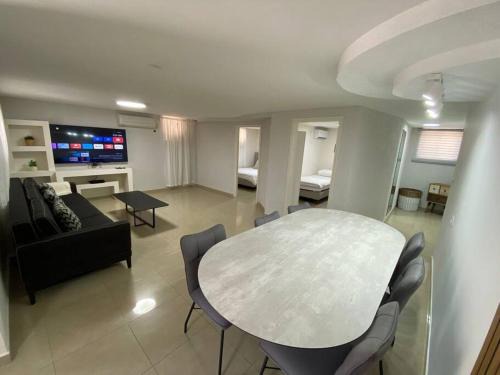 Qiryat Shemona Casa | יחידת קורל בלב הגליל העליון coral unit
