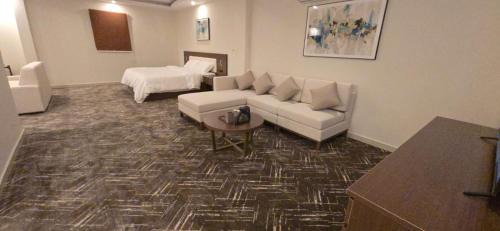 Buraydah Apartamento | أجنحة كنف الذاتية