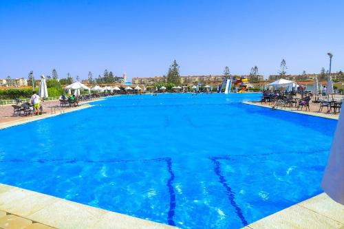 Marina El Alamein Chalet De Esquí | شالية في قرية الزهور السياحية