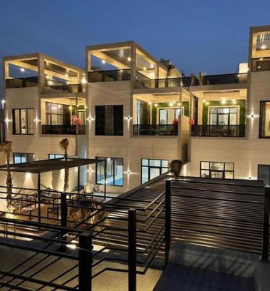 Al Khobar Chalet De Esquí | شاليهات إطلالة البحر
