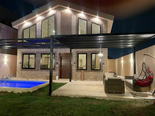 Al Kura Chalet De Esquí | شاليهات النرجس