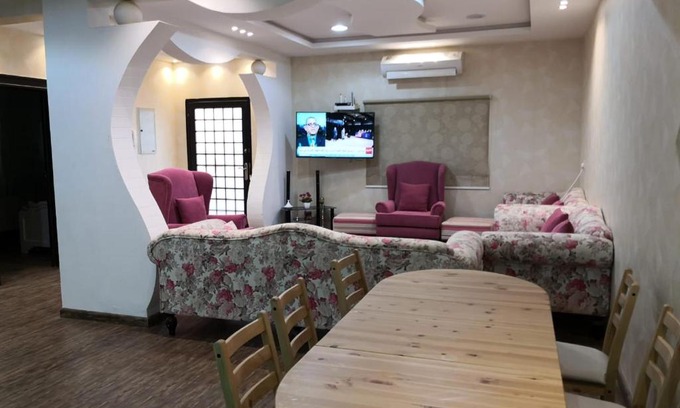 Unaizah Chalet De Esquí | شاليه الوردة البيضاء