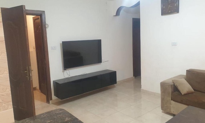 Amman Apartamento | شقة مفروشة فرش فاخر ٣ غرف نوم في طبربور عمان