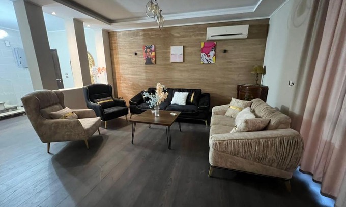 Sheikh Zayed City Villa | شقه دوبلكس في بفيرلي هيلز الشيخ زايد