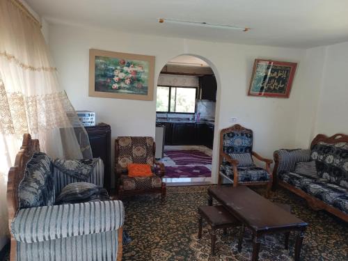 Ajloun Governorate Casa | عجلون صخره