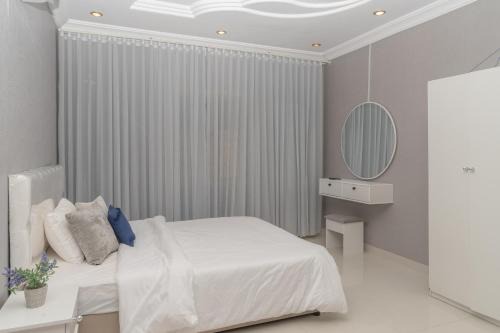 Al Kura Apartamento | غرفة فندقية الصواري 2