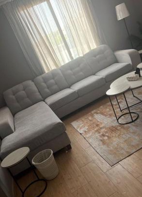 Dammam Apartamento | غرفة وصالة الجوري 3 ابواب ذكية