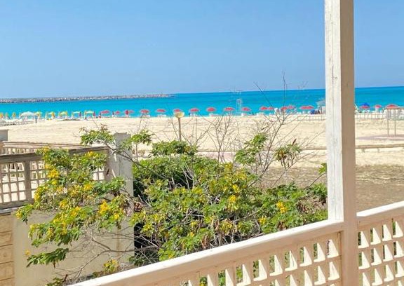 Marina El Alamein Chalet De Esquí | للإيجار 4 غرف أول صف بحر مارينا الساحل الشمالي العلمين 0ج