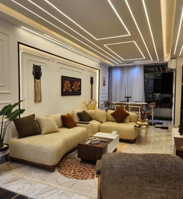 Pyramids Gardens Apartamento | للايجار شقه اول ساكن مجهزه بالكامل ثلث غرف نوم اثنين حمام مطبخ مجهز بالكامل تحكم كامل عبر التلفون مكيفه بالكامل For rent Apartment for the first inhabitant a Fully equipped 3 bedrooms 2 bathrooms Fully equipped kitchen Full control via phone