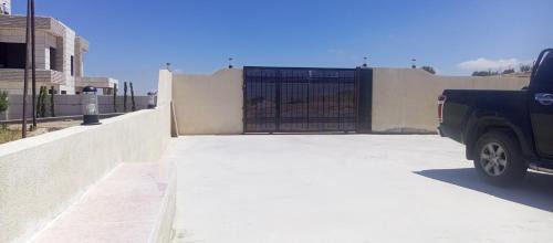 Jordan Chalet De Esquí | مزرعة فراس الحوامدة