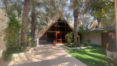 Al-Hofuf Chalet De Esquí | منتجع وأكواخ الأرازي