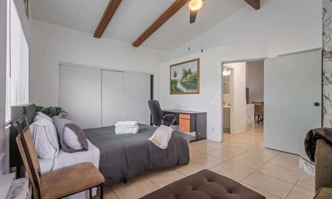 Winnetka Casa | ৎ୭Bright & Gorgeous Canoga Park Guesthouseৎ୭