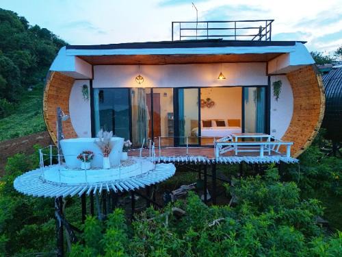 Mae Rim Casa | ดอกฟ้า ม่อนแจ่ม